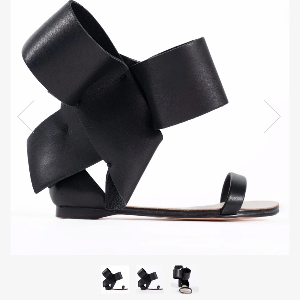 Aminah Abdul Jillil girls bow sandals